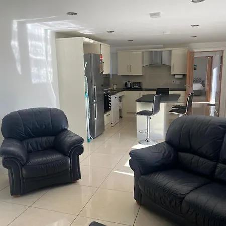 Chestnut Ballindrum R14yw02 Holiday home *