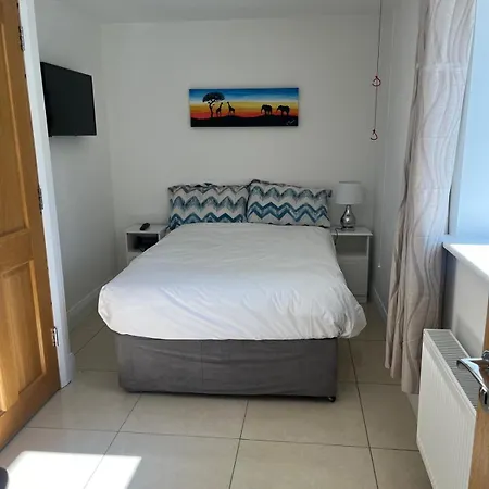 Holiday home Chestnut Ballindrum R14yw02